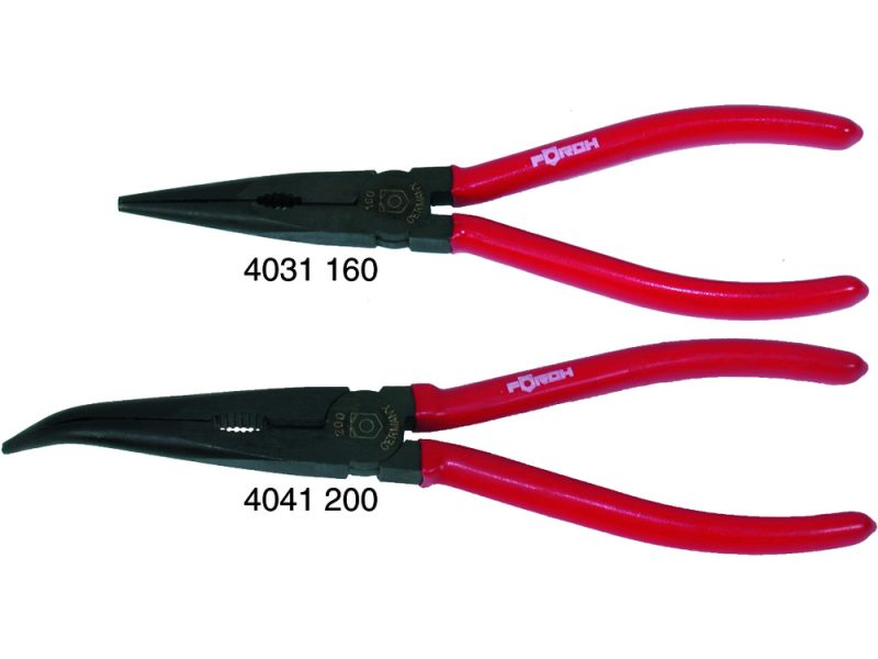 Flat nosed pliers with cutting edge